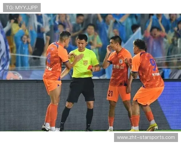 山东泰山被罚扣除积分6分,全队在基地展开全强度追分训练 山东泰山被罚扣除积分6分,全队在基地展开全强度追分训练